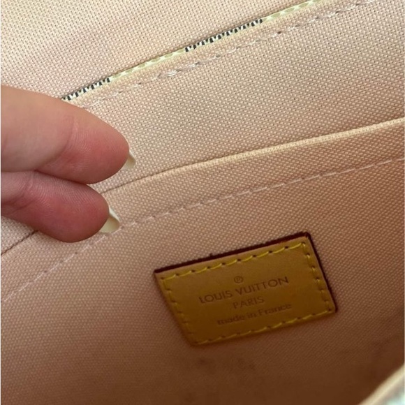 Louis Vuitton Damier Azur Croisette - Picture 9 of 9